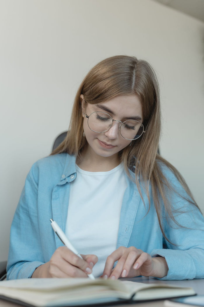 The Eye–Brain Connection: How Cognizin Supports Vision and Focus